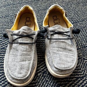 Hey Dude Wendy Chambray size 7